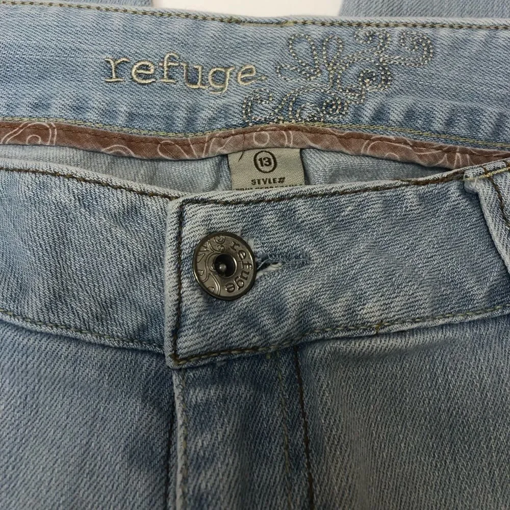 Refuge light denim shorts size 13
